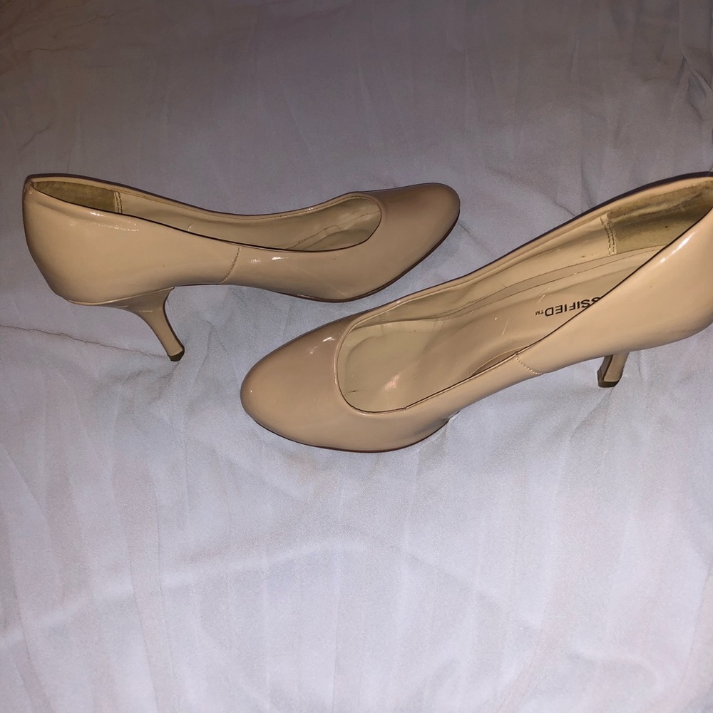 Heels - Picture 8 of 8